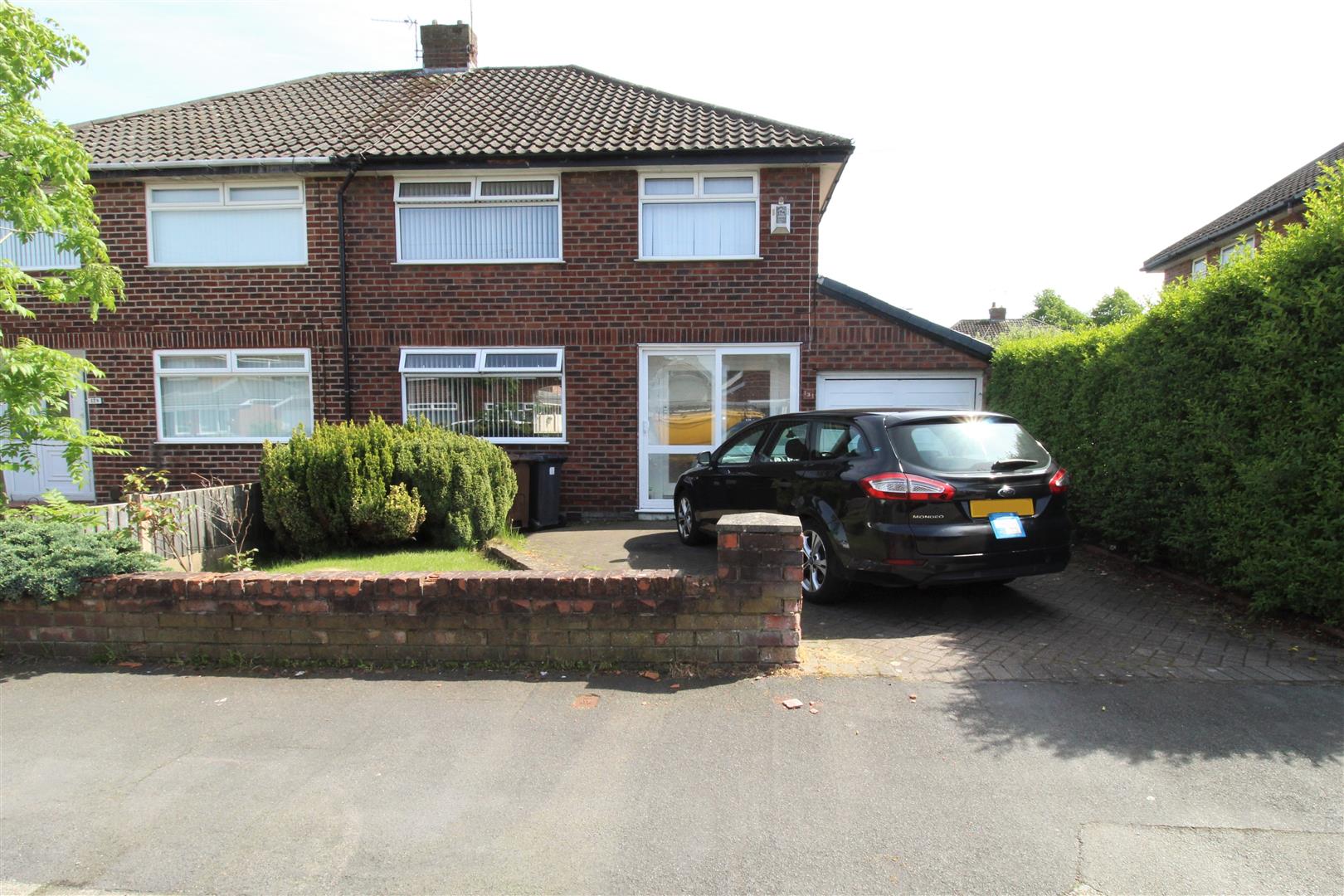 Property Details Estate Agents, Aintree, Liverpool Grosvenor Waterford Estate Agents Ltd